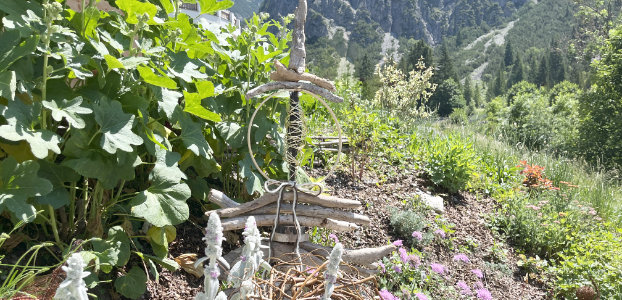 Garten-Workshop in Tirol mit Blumen, Pflanzen und Naturmaterialien